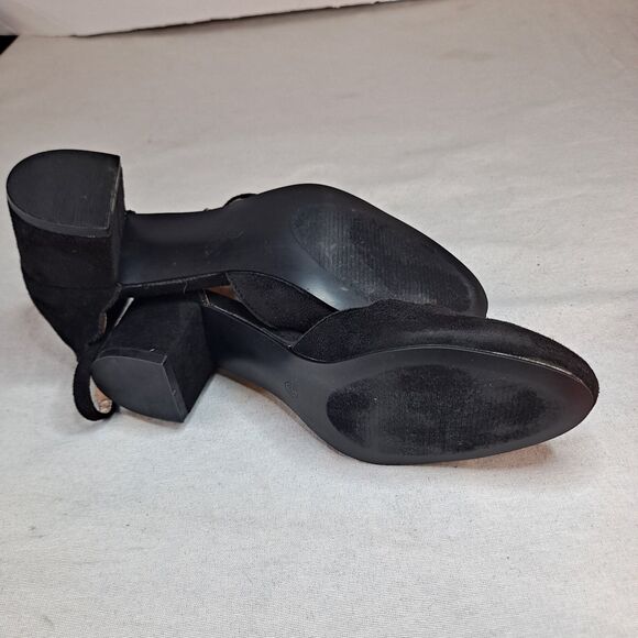 Journee Collection Women's 8.5 Edna Ankle Strap Black Scalloped Pumps Block Heel - Picture 7 of 8